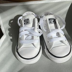 Toddler Converse All Star Low Tops - Size 4